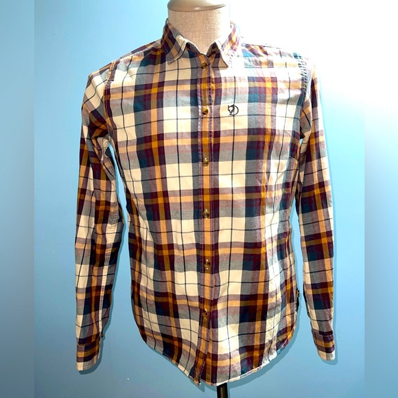 Fjallraven Orvik women’s medium regular fit plaid flannel shirt - Picture 1 of 6